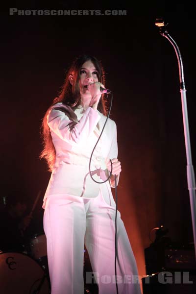 WEYES BLOOD - 2019-11-01 - PARIS - Grande Halle de La Villette - Nef - Natalie Mering